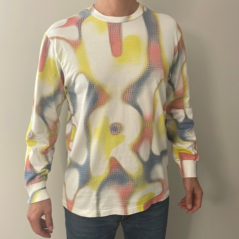 ‘Supreme’ Long Sleeve Tee